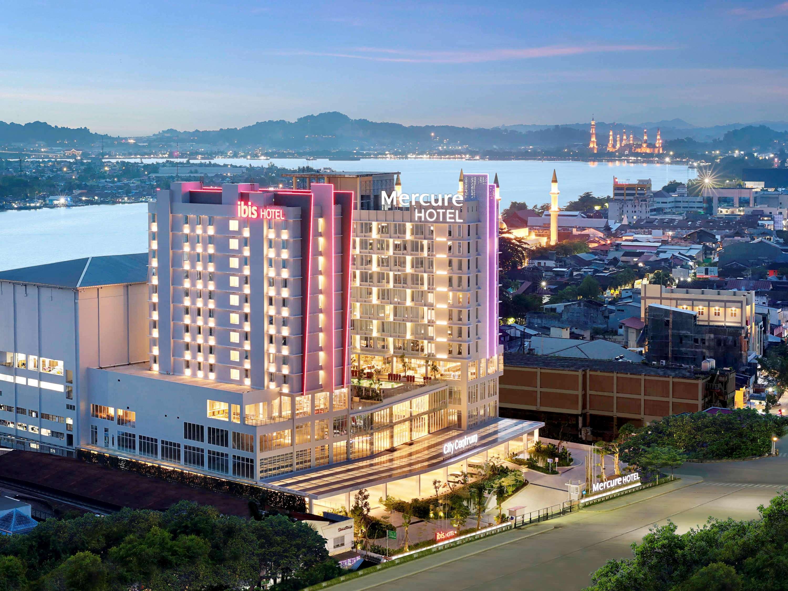 Mercure Самаринда Экстерьер фото